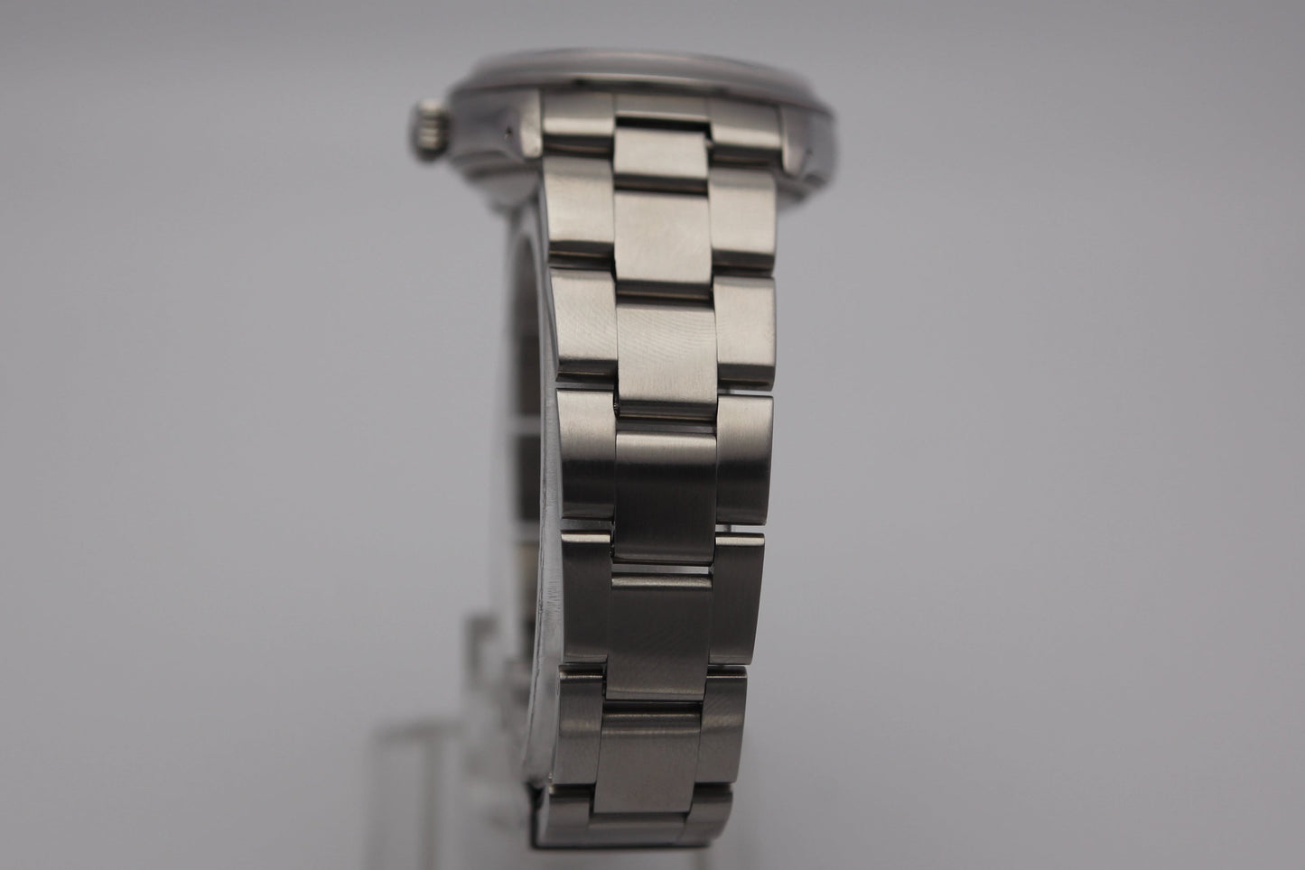 Rolex Oyster Perpetual Date Ref. 15200