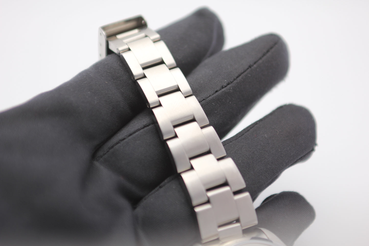 Rolex Oyster Perpetual Date Ref. 15200