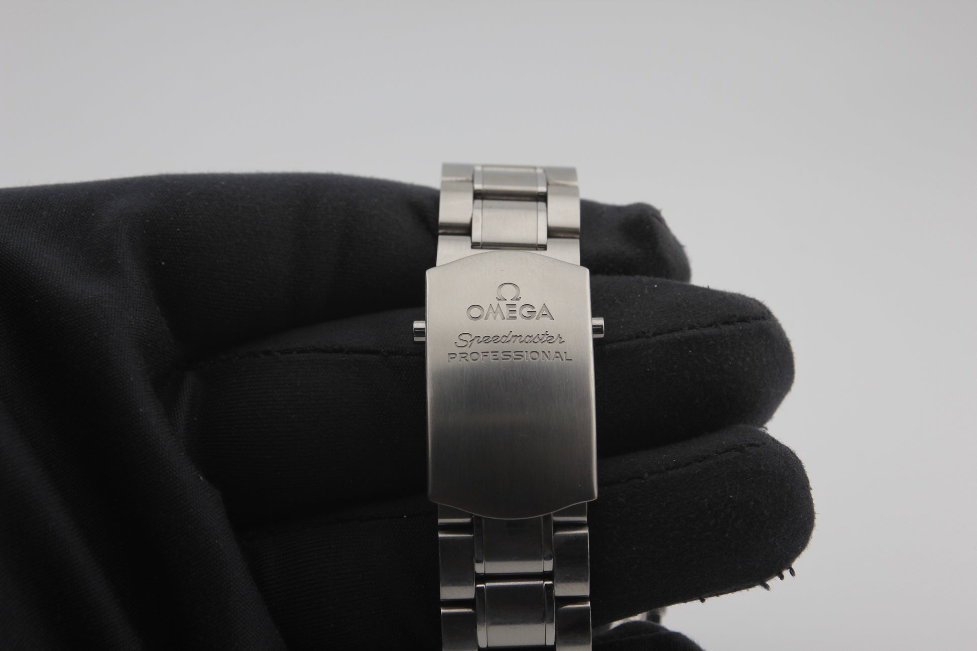 SPEED WATCHES Omega Speedmaster Apollo XVII – Ref. 311.30.42.30.99.002 - gallery image 10