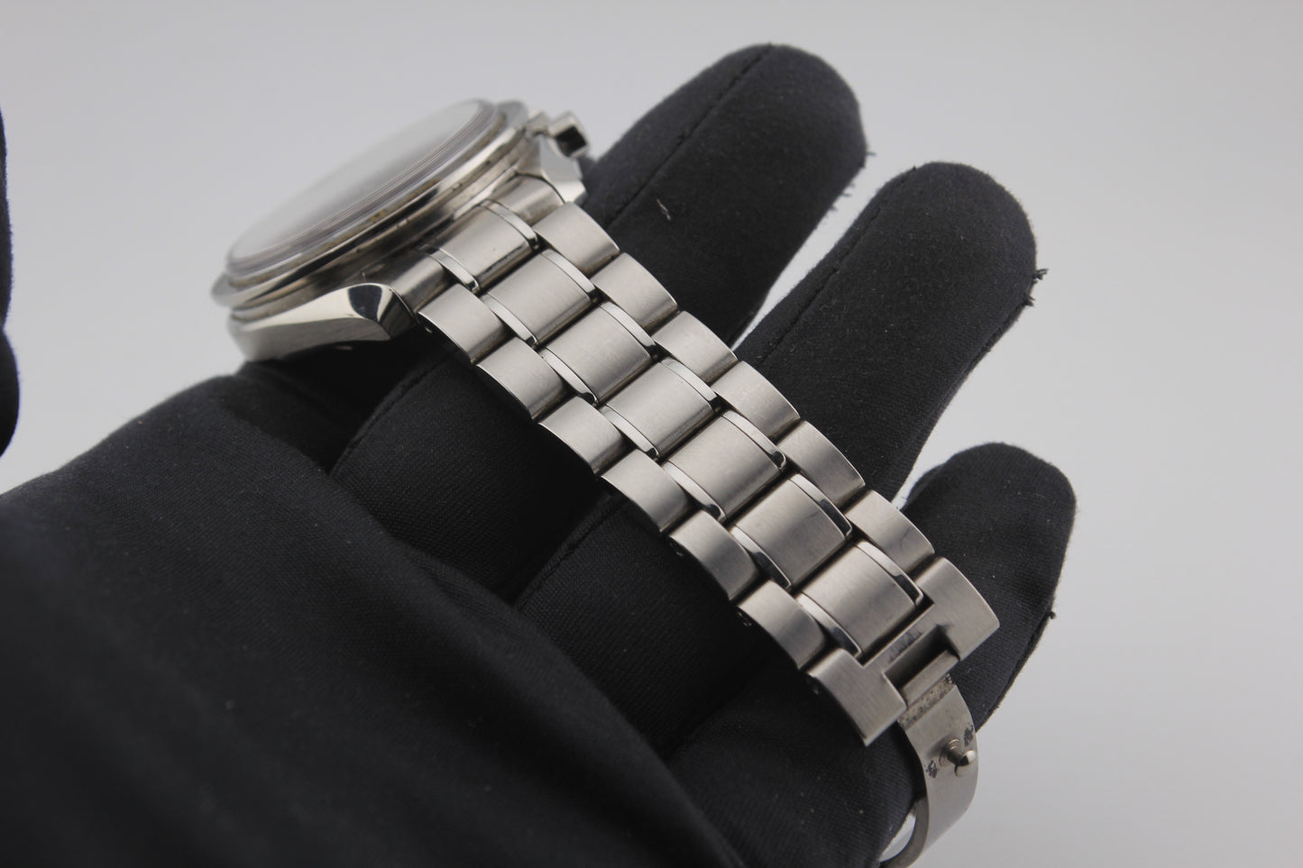 SPEED WATCHES Omega Speedmaster Apollo XVII – Ref. 311.30.42.30.99.002 - full size product image