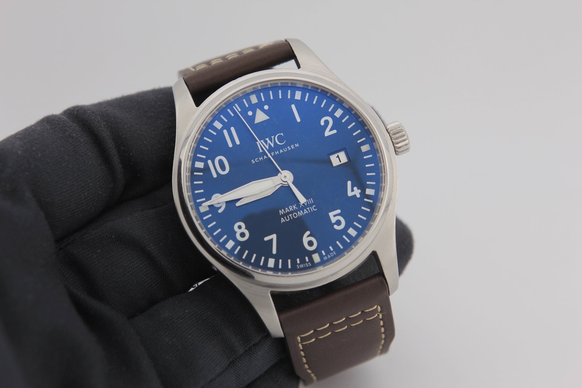 SPEED WATCHES IWC Pilot's Watch Mark XVIII Edition "Le Petit Prince" – Ref. IW327004 - gallery image 12