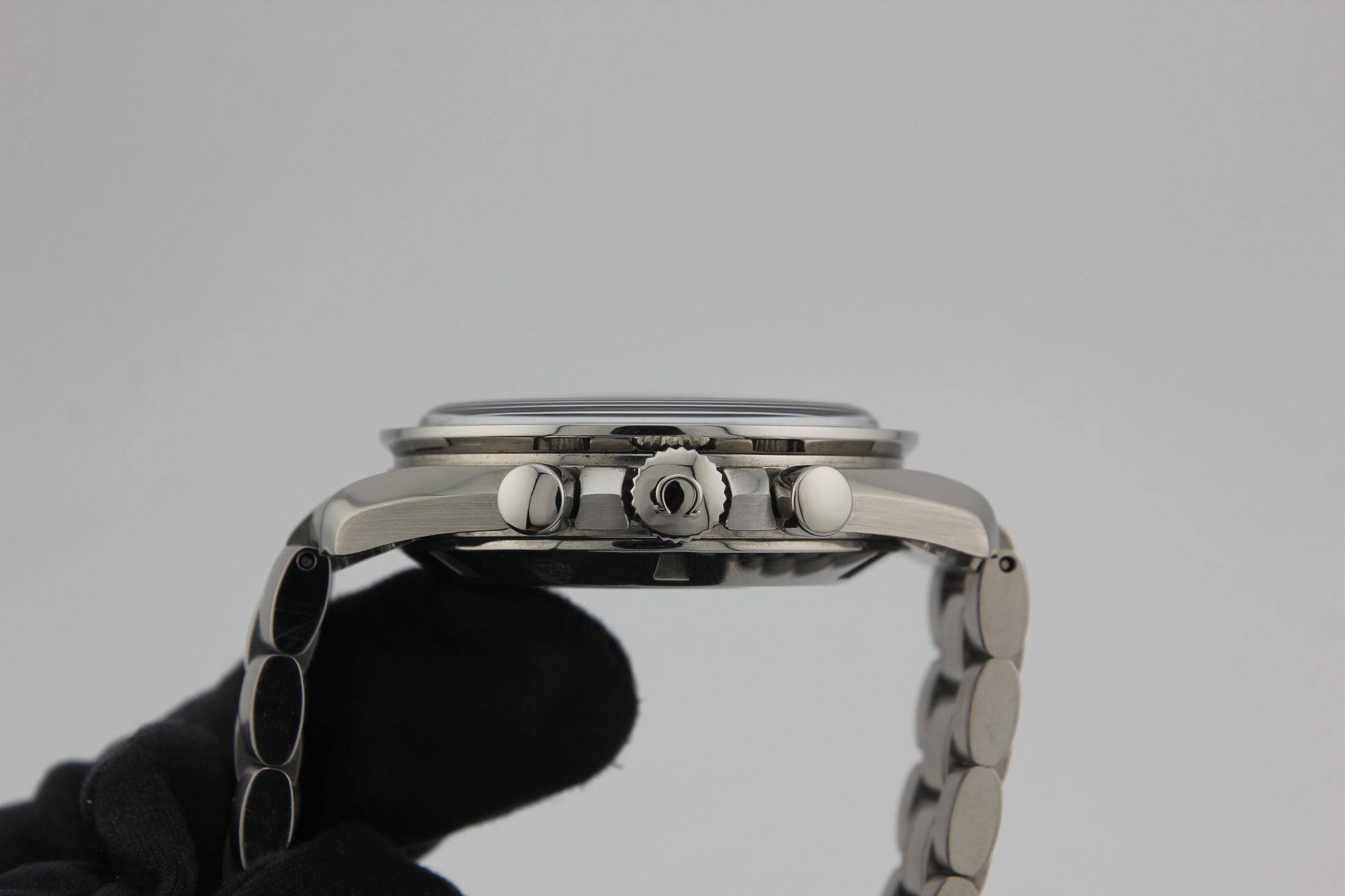 SPEED WATCHES Omega Speedmaster Schumacher Legend – Ref. 3507.51.00 - gallery image 13