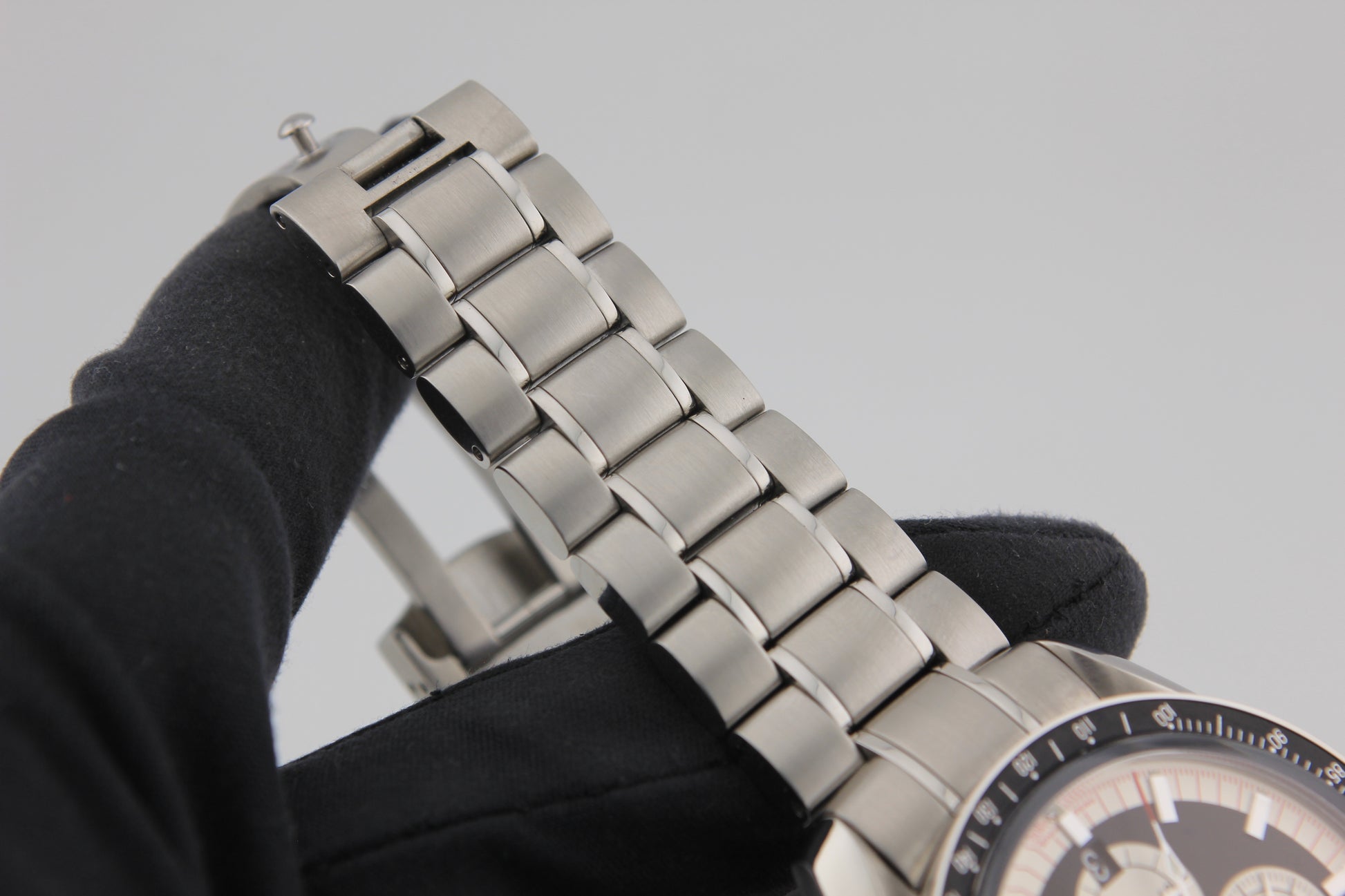 SPEED WATCHES Omega Speedmaster Schumacher Legend – Ref. 3507.51.00 - gallery image 8