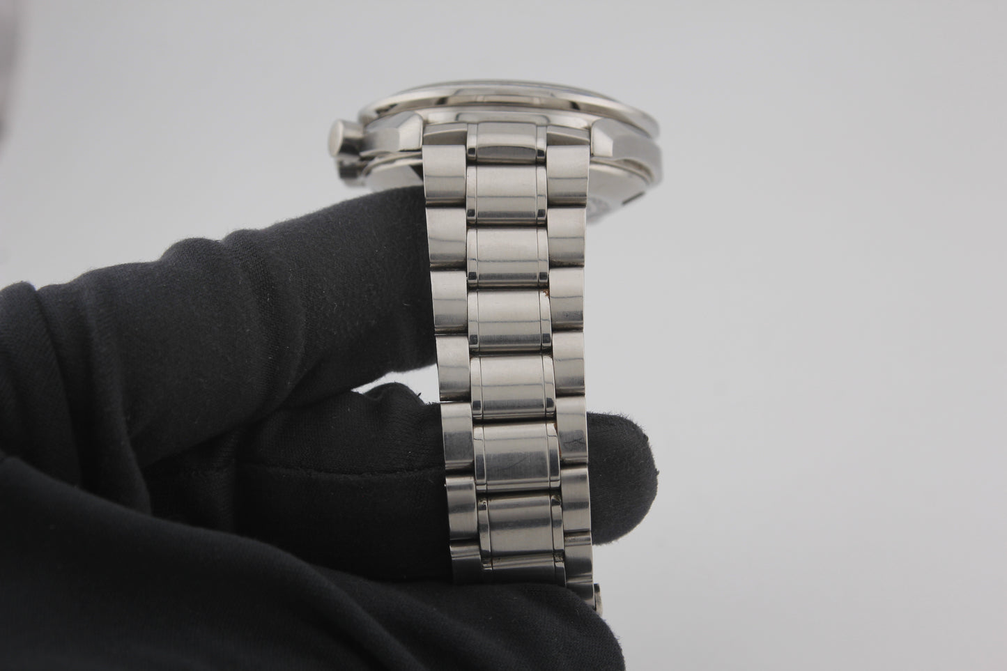 SPEED WATCHES Omega Speedmaster Professional Moonwatch Ref. 3570.50.00 - full size product image