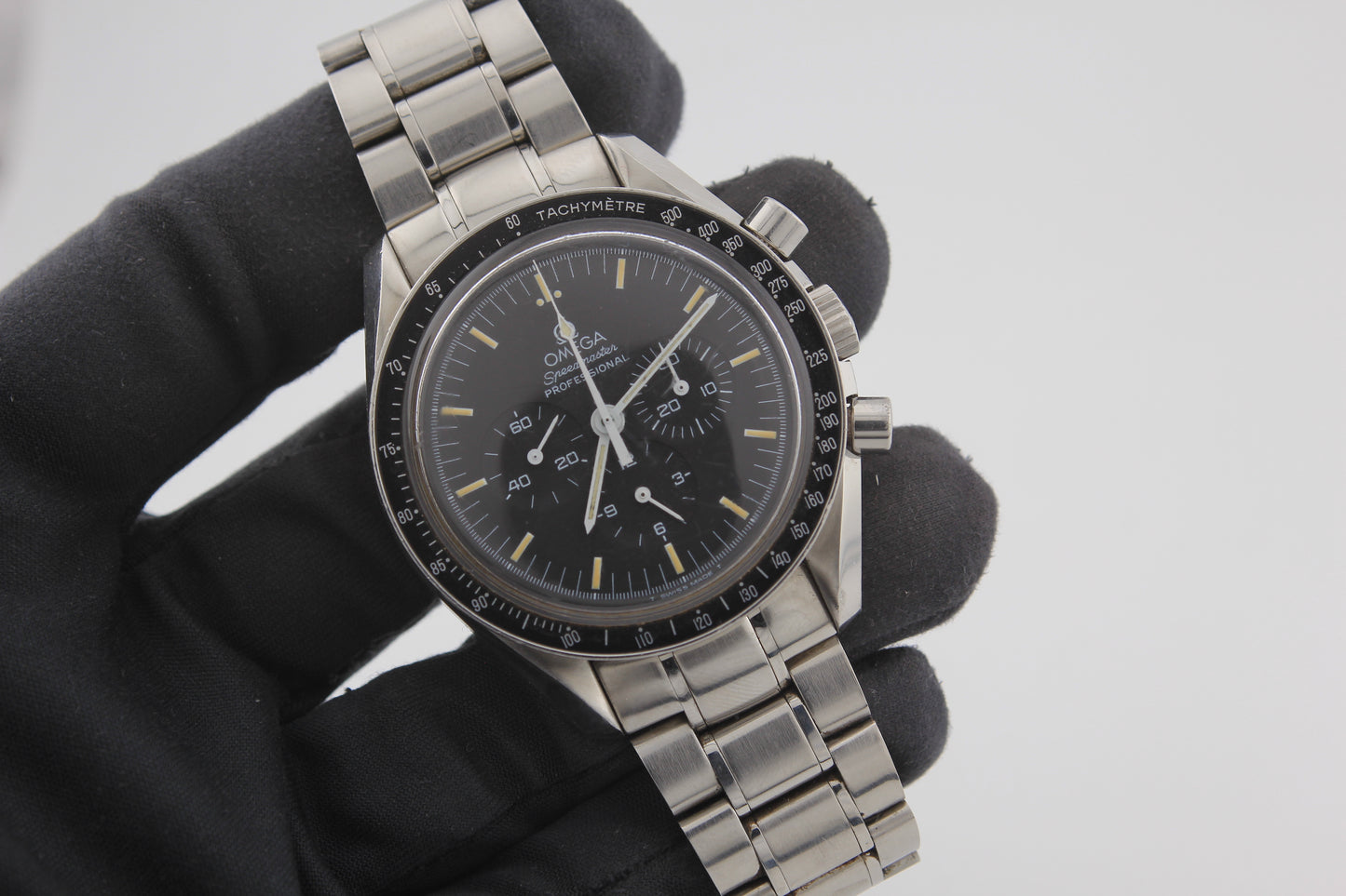 SPEED WATCHES Omega Speedmaster Professional Moonwatch Ref. 3570.50.00 - full size product image