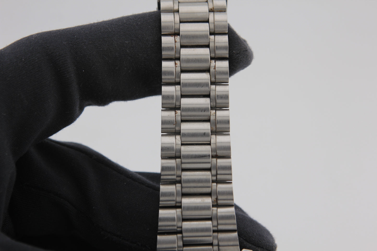 SPEED WATCHES Omega Speedmaster Professional Moonwatch Ref. 3590.50.00 - full size product image