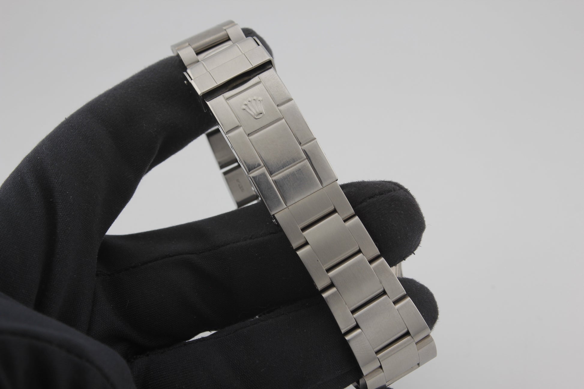 SPEED WATCHES Rolex Submariner Date 16610 – Black Dial - gallery image 10